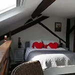 Le Courtil Mezzanine Lägenhetshotell Dohan