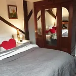 Le Courtil Mezzanine Lägenhetshotell Dohan