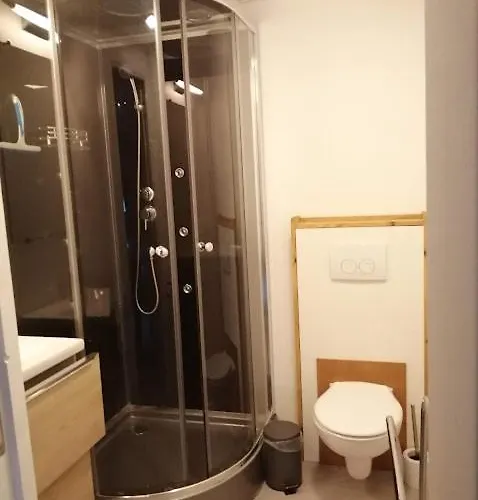 Le Courtil Mezzanine 3* Dohan